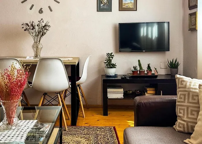 Seasons - Free Parking & Center Appartement