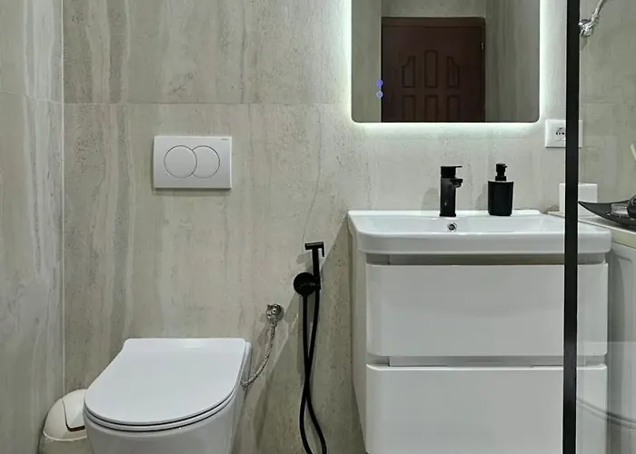 Seasons - Free Parking & Center Apartment Shkodra