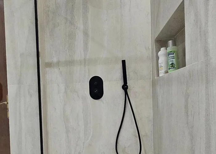 Seasons - Free Parking & Center Apartment *