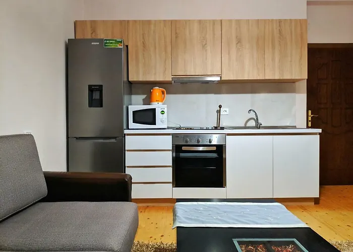 Seasons - Free Parking & Center Apartment