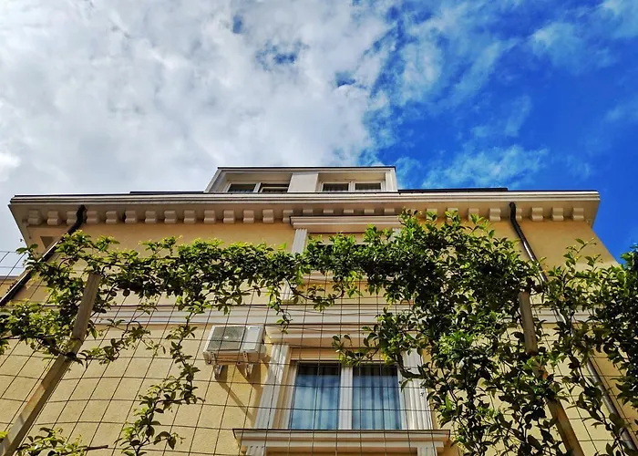 Seasons - Free Parking & Center Apartment