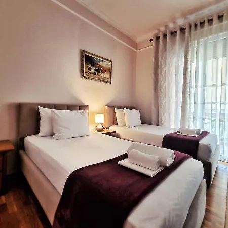 Seasons - Free Parking & Center Apartamento Shkodër