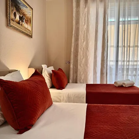 Seasons - Free Parking & Center * Shkoder