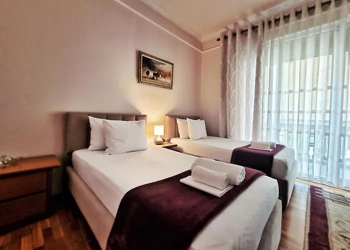 Seasons - Free Parking & Center Apartamento Shkodër