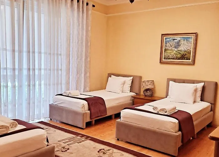 Seasons - Free Parking & Center